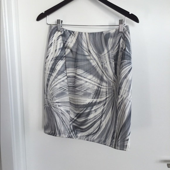 Lida Baday   Gray / Crean Mini Skirt Size 2 $50 - Picture 8 of 11